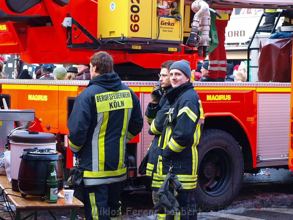 Feuerwehr Rettungsdienst Koelner Rosenmontagszug 2010 P062.JPG